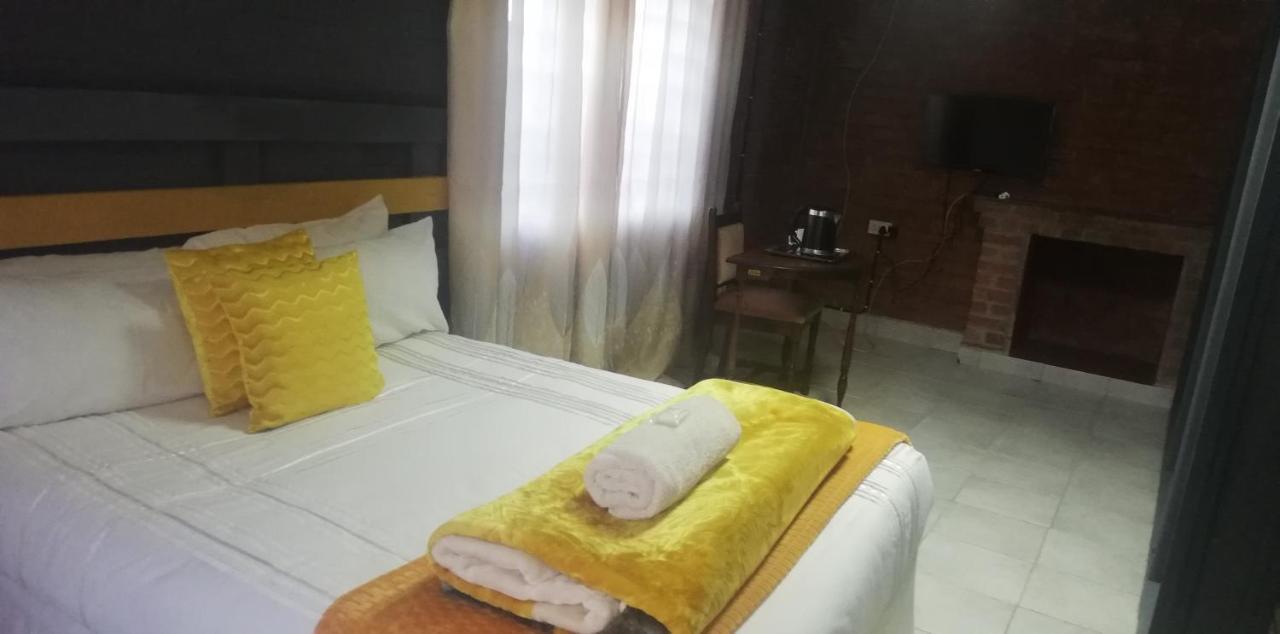 Savanna Bulawayo Ngoại thất bức ảnh